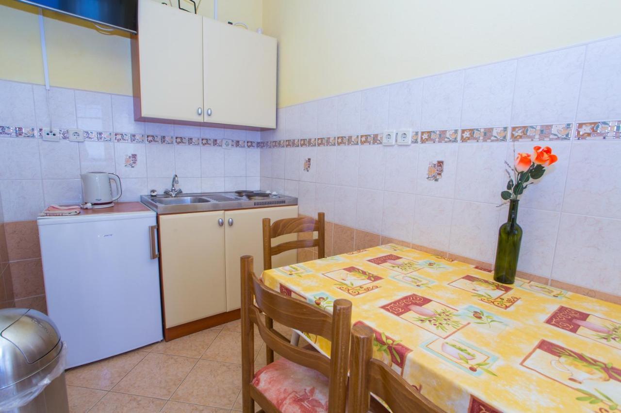 Apartments With A Parking Space Baska Voda, Makarska - 6761 エクステリア 写真
