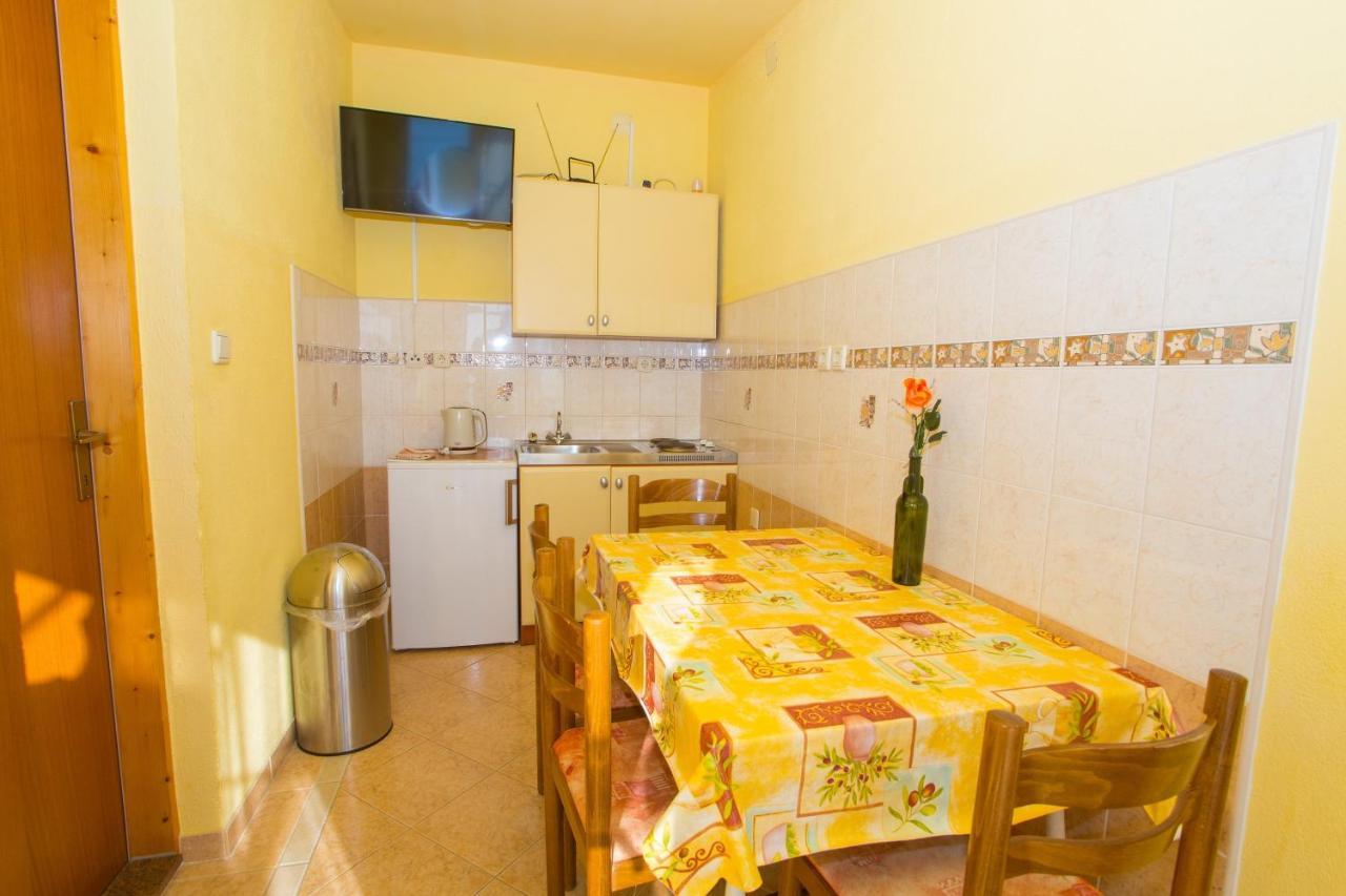 Apartments With A Parking Space Baska Voda, Makarska - 6761 エクステリア 写真