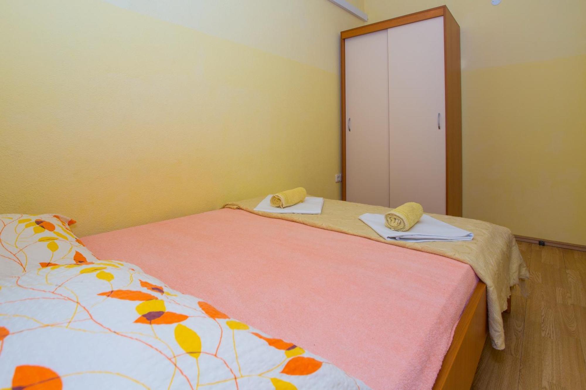 Apartments With A Parking Space Baska Voda, Makarska - 6761 部屋 写真