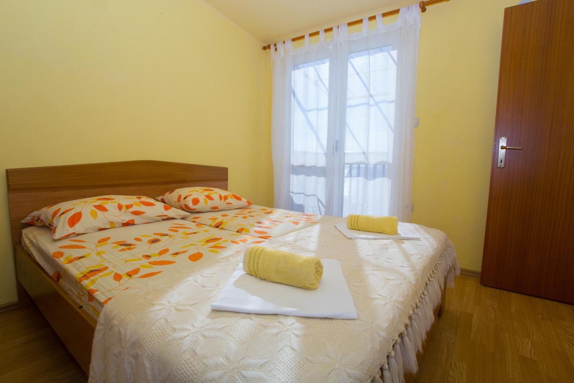 Apartments With A Parking Space Baska Voda, Makarska - 6761 部屋 写真