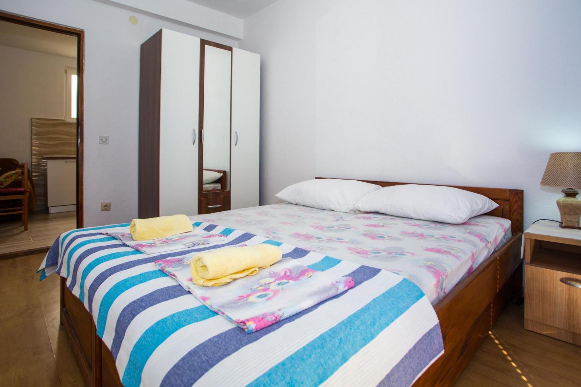 Apartments With A Parking Space Baska Voda, Makarska - 6761 部屋 写真
